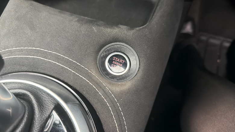 Nissan Juke 1.0 DiG-T 114 Tekna+ 5dr DCT Petrol Hatchback